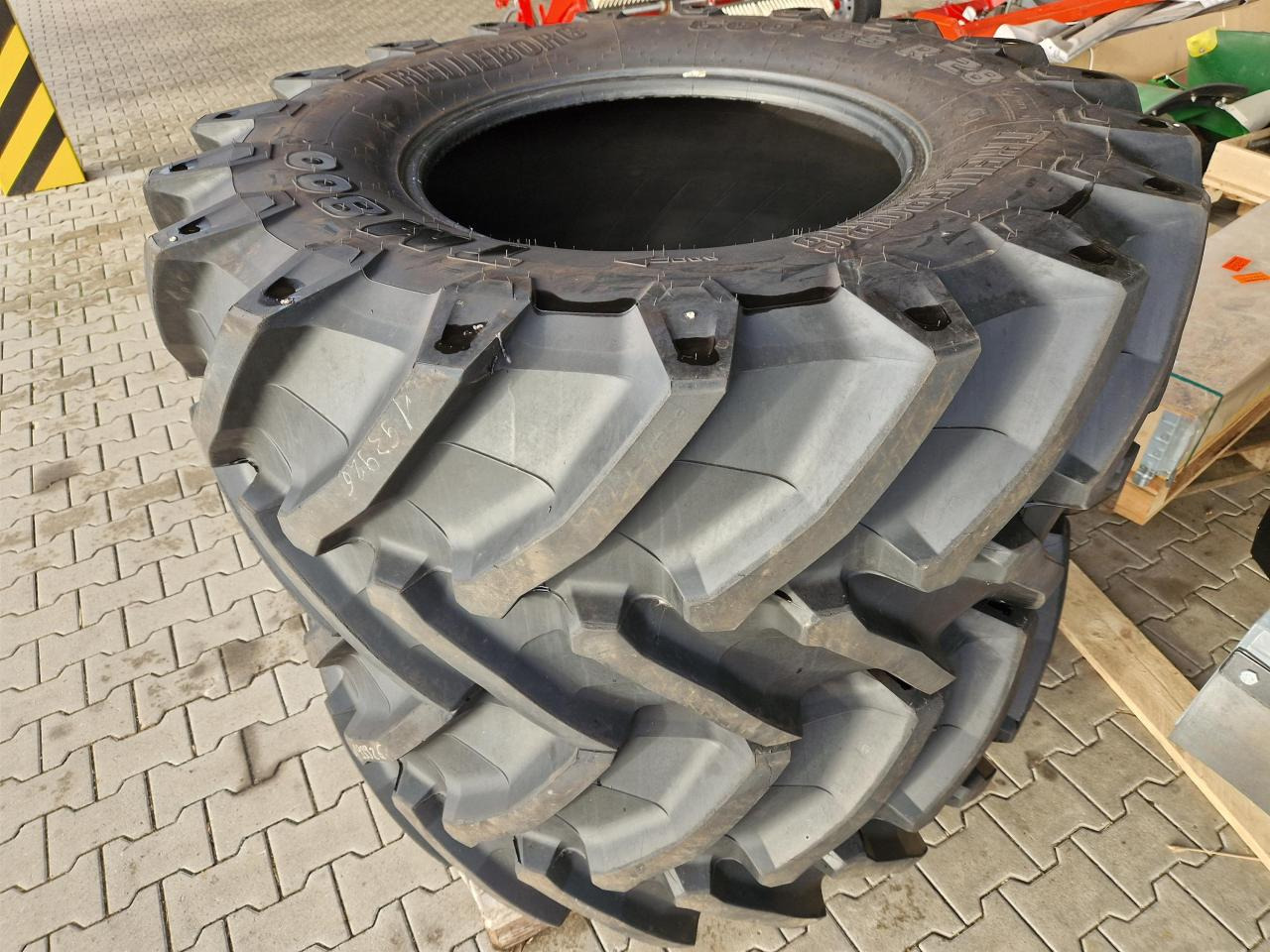 Trelleborg 600/65R28 - Шина для Сельскохозяйственной техники: фото 1 Trelleborg 600/65R28 - Шина для Сельскохозяйственной техники: фото 1
