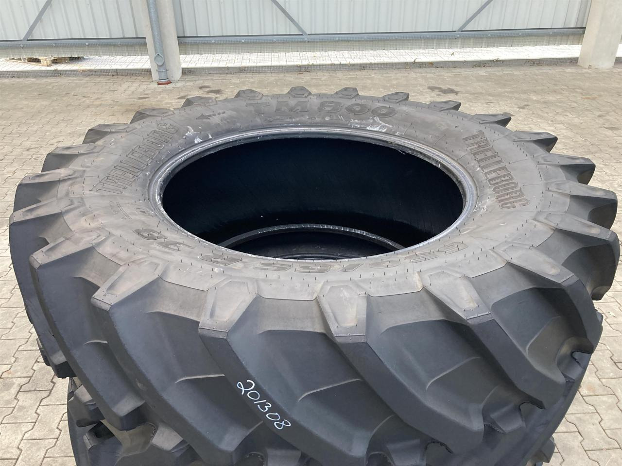 Trelleborg 650/65R38 - Шина для Сельскохозяйственной техники: фото 2 Trelleborg 650/65R38 - Шина для Сельскохозяйственной техники: фото 2