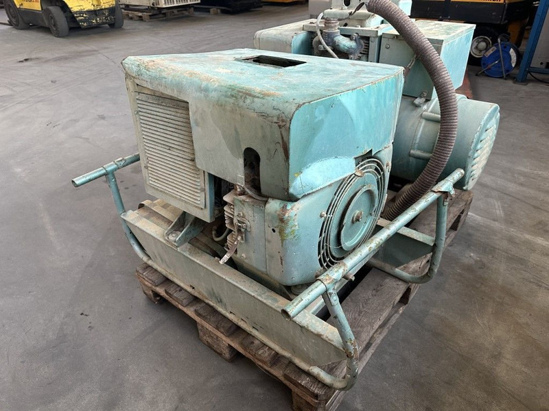GENERATOR Onan Portaweld 200 Las generator Welding generator 200 Amp Benzine Petrol - Электрогенератор: фото 2 GENERATOR Onan Portaweld 200 Las generator Welding generator 200 Amp Benzine Petrol - Электрогенератор: фото 2