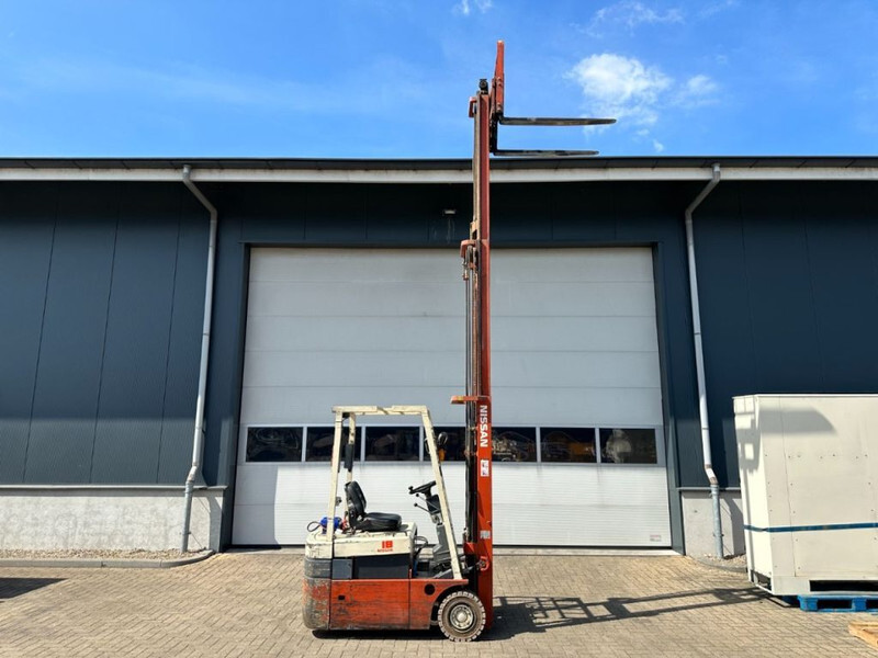 Электропогрузчик Nissan N01L18U 1.8 ton Triplex Freelift Sideshift Elektra Heftruck Accu 2016 !: фото 18 Электропогрузчик Nissan N01L18U 1.8 ton Triplex Freelift Sideshift Elektra Heftruck Accu 2016 !: фото 18