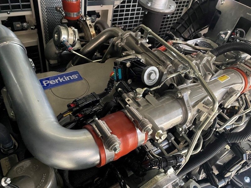 Perkins 275 kVA - 1206D-70TTAG3 Stamford 275 kVA Supersilent generatorset New ! - Электрогенератор: фото 5 Perkins 275 kVA - 1206D-70TTAG3 Stamford 275 kVA Supersilent generatorset New ! - Электрогенератор: фото 5