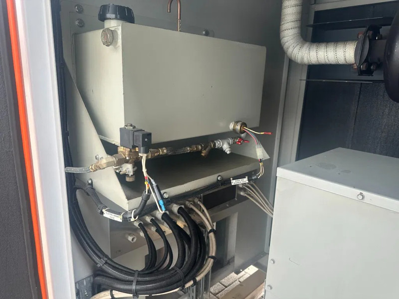Электрогенератор VM Mecc Alte Spa 60 kVA noodstroom generatorset aggregaat 499 hours: фото 14 Электрогенератор VM Mecc Alte Spa 60 kVA noodstroom generatorset aggregaat 499 hours: фото 14