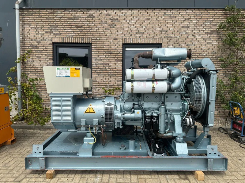Volvo Penta TD121GG SDMO Leroy Somer 200 kVA noodstroom generatorset - Электрогенератор: фото 1 Volvo Penta TD121GG SDMO Leroy Somer 200 kVA noodstroom generatorset - Электрогенератор: фото 1