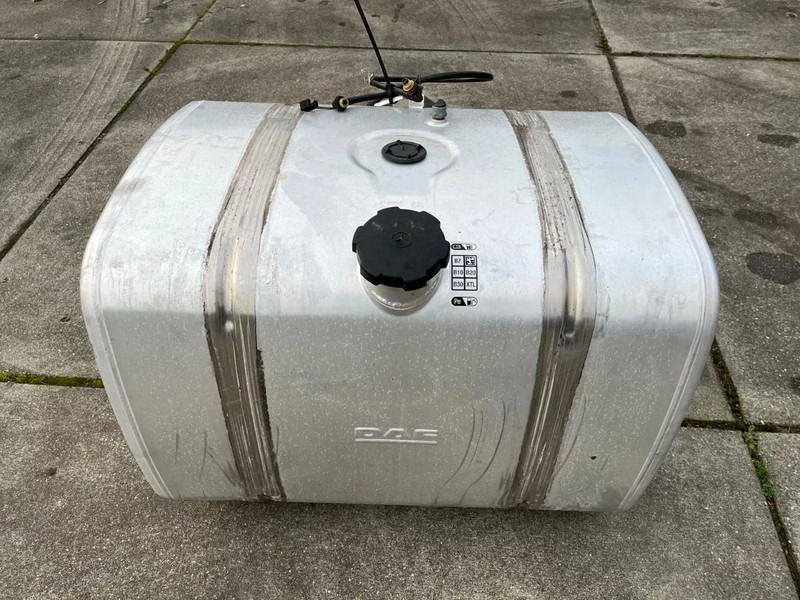 DAF Brandstoftank 335L 2198080 - Топливный бак: фото 1 DAF Brandstoftank 335L 2198080 - Топливный бак: фото 1