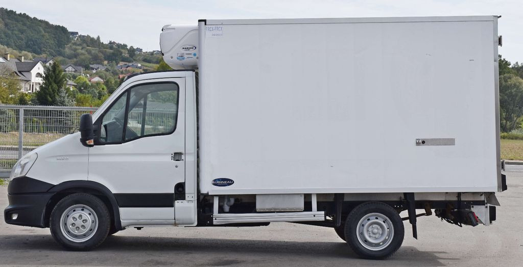 Iveco DAILY 35S13* Kühlkoffer 2,00 m * TOPZUSTAND Iveco DAILY 35S13 * Kühlkoffer * TOPZUSTAND - Рефрижератор, Автоманипулятор: фото 4 Iveco DAILY 35S13* Kühlkoffer 2,00 m * TOPZUSTAND Iveco DAILY 35S13 * Kühlkoffer * TOPZUSTAND - Рефрижератор, Автоманипулятор: фото 4