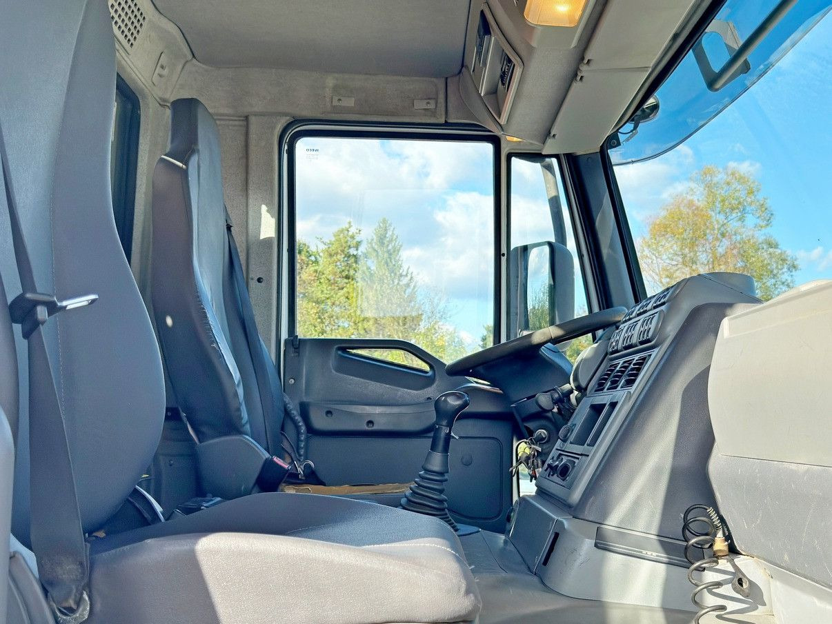 Самосвал, Автоманипулятор Iveco TRAKKER 380 * Kipper 5,25 m + BORDMATIC / 6x4: фото 10 Самосвал, Автоманипулятор Iveco TRAKKER 380 * Kipper 5,25 m + BORDMATIC / 6x4: фото 10