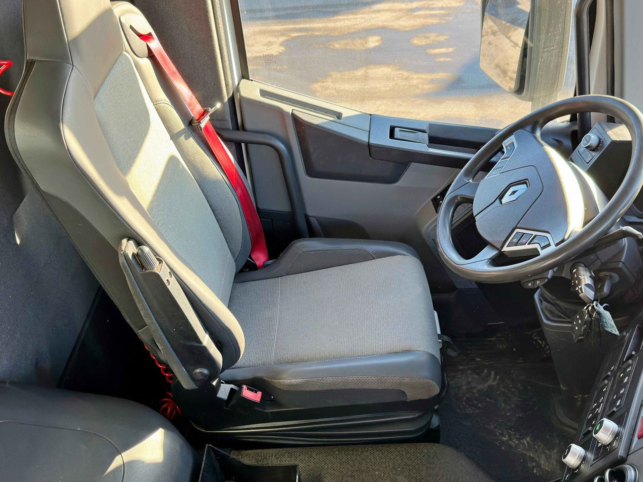 Автоманипулятор Renault C 380 *PRITSCHE 6,80m * PK 18002-EH C + FUNK*6x4: фото 12 Автоманипулятор Renault C 380 *PRITSCHE 6,80m * PK 18002-EH C + FUNK*6x4: фото 12