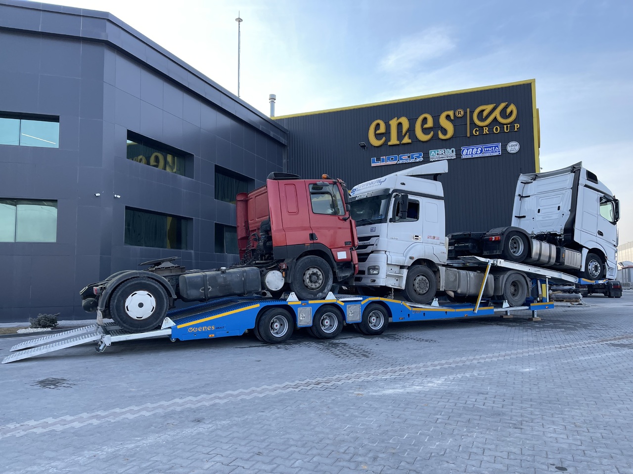 LIDER 2025 NEW UNUSED READY IN FACTORY STOCK - Полуприцеп-автовоз: фото 3 LIDER 2025 NEW UNUSED READY IN FACTORY STOCK - Полуприцеп-автовоз: фото 3