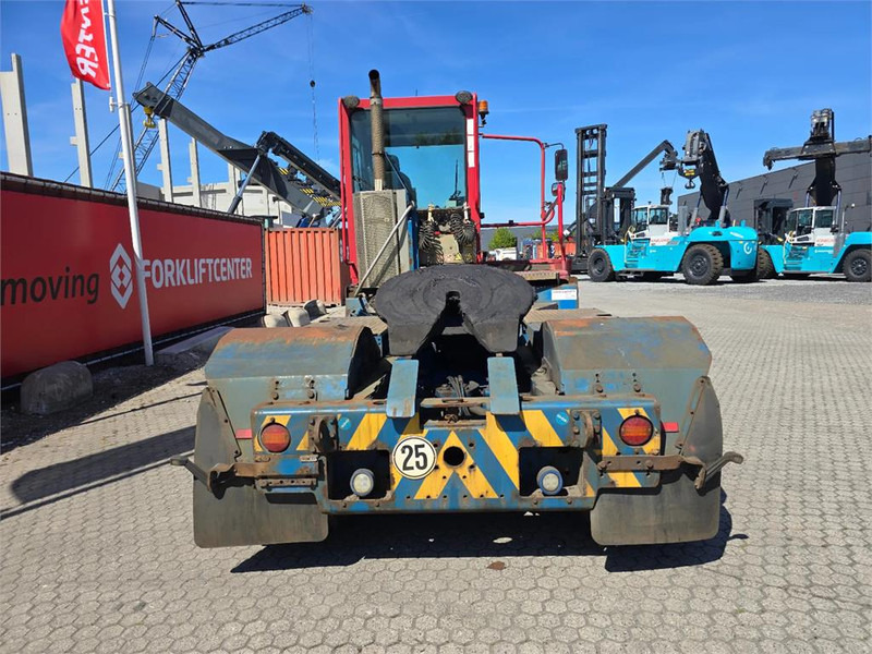 Terberg YT222 - Терминальный тягач: фото 5 Terberg YT222 - Терминальный тягач: фото 5