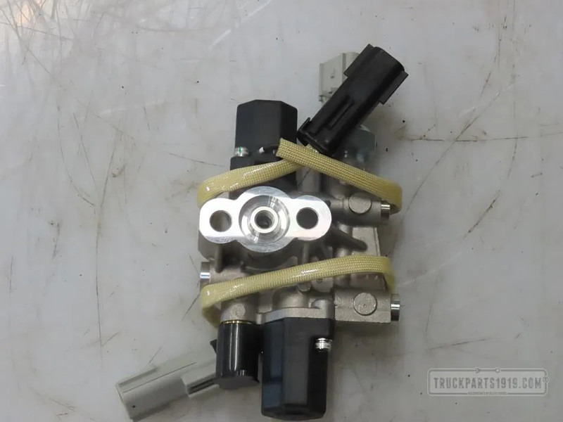 DAF 1888418 Brandstof Inname Module - Топливный насос для Грузовиков: фото 2 DAF 1888418 Brandstof Inname Module - Топливный насос для Грузовиков: фото 2