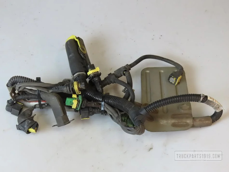 Mercedes-Benz Electrical System Kabelboom uitlaat MB MP4 - Кабели/ Провода для Грузовиков: фото 1 Mercedes-Benz Electrical System Kabelboom uitlaat MB MP4 - Кабели/ Провода для Грузовиков: фото 1