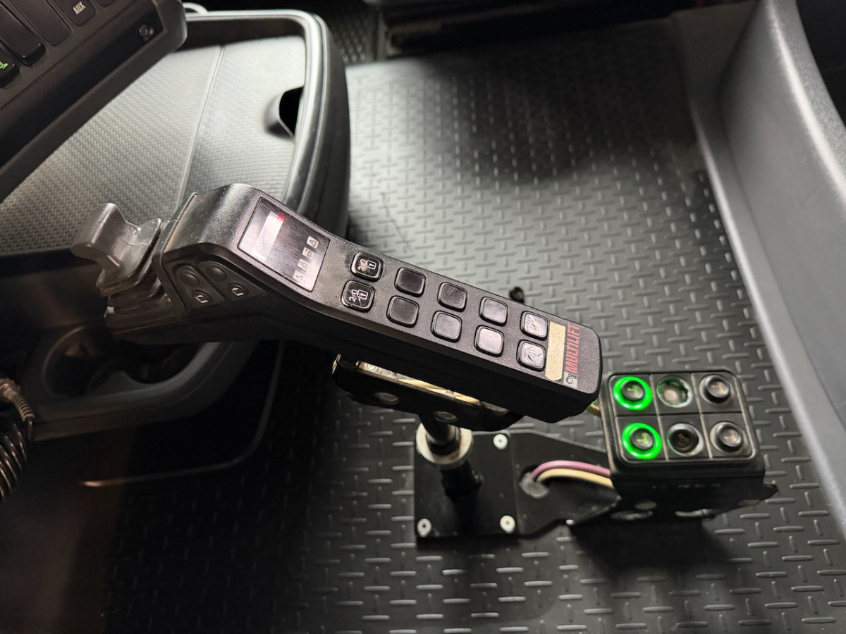 SCANIA R 450 CB - Крюковой мультилифт: фото 5 SCANIA R 450 CB - Крюковой мультилифт: фото 5