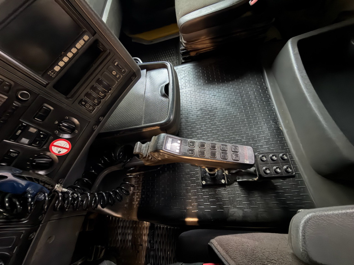 SCANIA R450 - Крюковой мультилифт: фото 5 SCANIA R450 - Крюковой мультилифт: фото 5