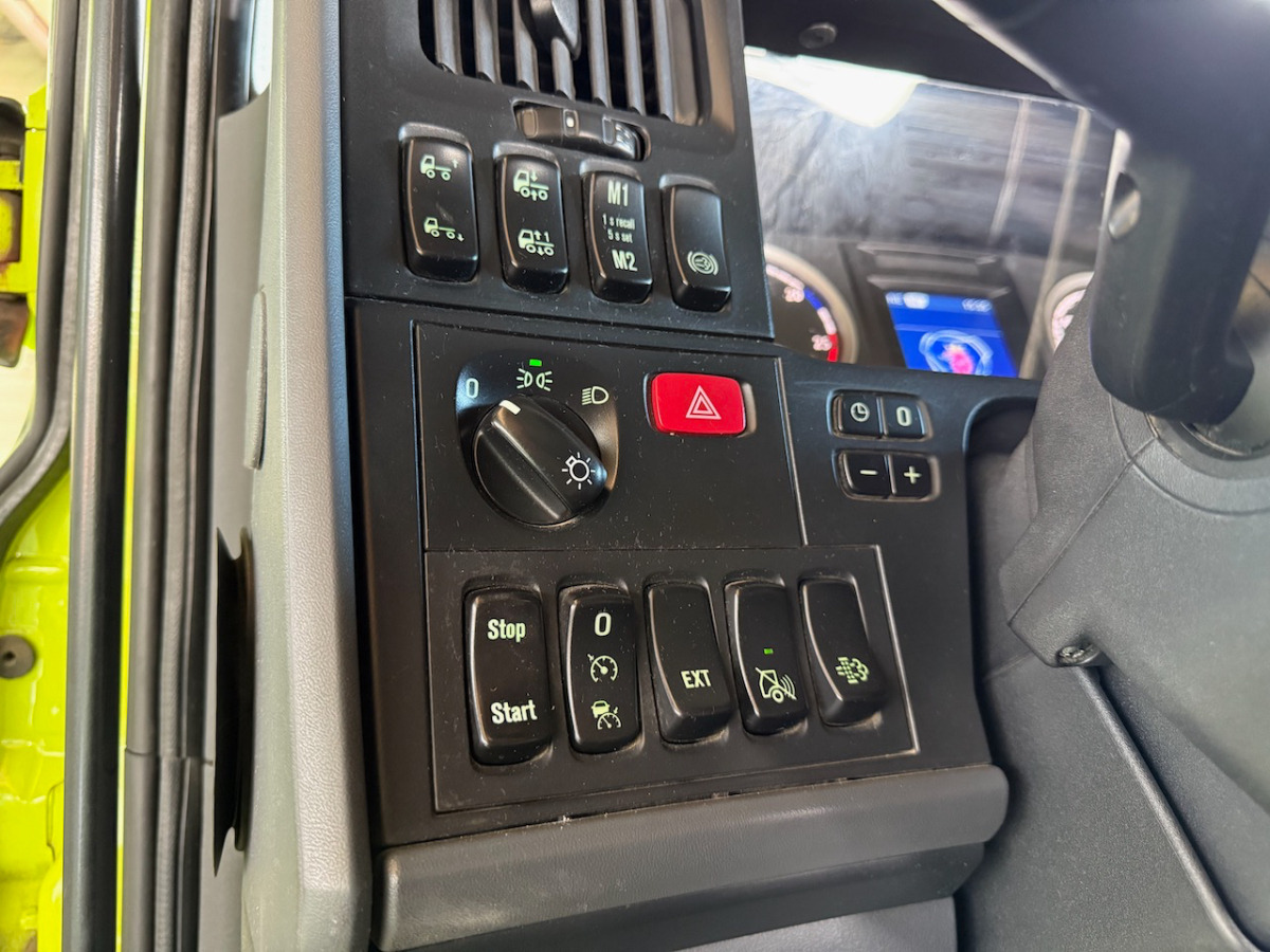 Крюковой мультилифт SCANIA R490     8x4: фото 9