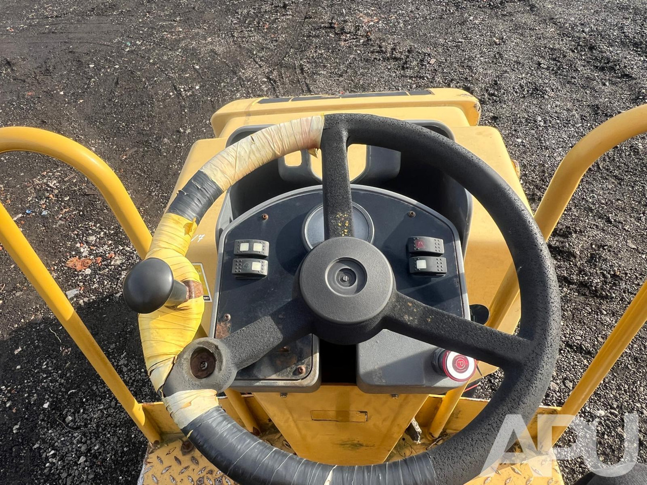 CATERPILLAR CB-225E в лизинг CATERPILLAR CB-225E: фото 10 CATERPILLAR CB-225E в лизинг CATERPILLAR CB-225E: фото 10