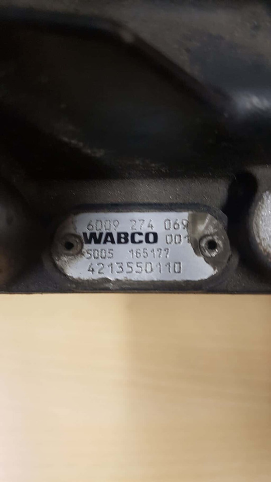 MAN TGA D20 ASTRONIC ZF 12AS2301 1T Schakeldeksel 6009274069 - Приборная панель для Грузовиков: фото 2 MAN TGA D20 ASTRONIC ZF 12AS2301 1T Schakeldeksel 6009274069 - Приборная панель для Грузовиков: фото 2