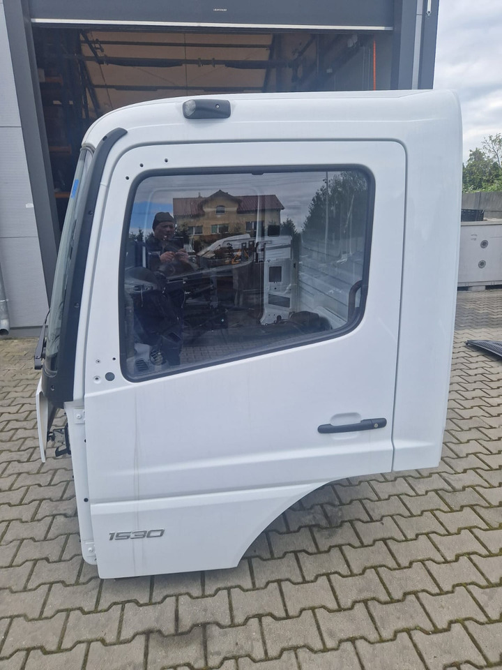 MB ATEGO CABINE EURO 6 TUNEL VOOR 6 CYL.MOTOR WITHOUT SEAT 000074 - Кабина для Грузовиков: фото 4 MB ATEGO CABINE EURO 6 TUNEL VOOR 6 CYL.MOTOR WITHOUT SEAT 000074 - Кабина для Грузовиков: фото 4