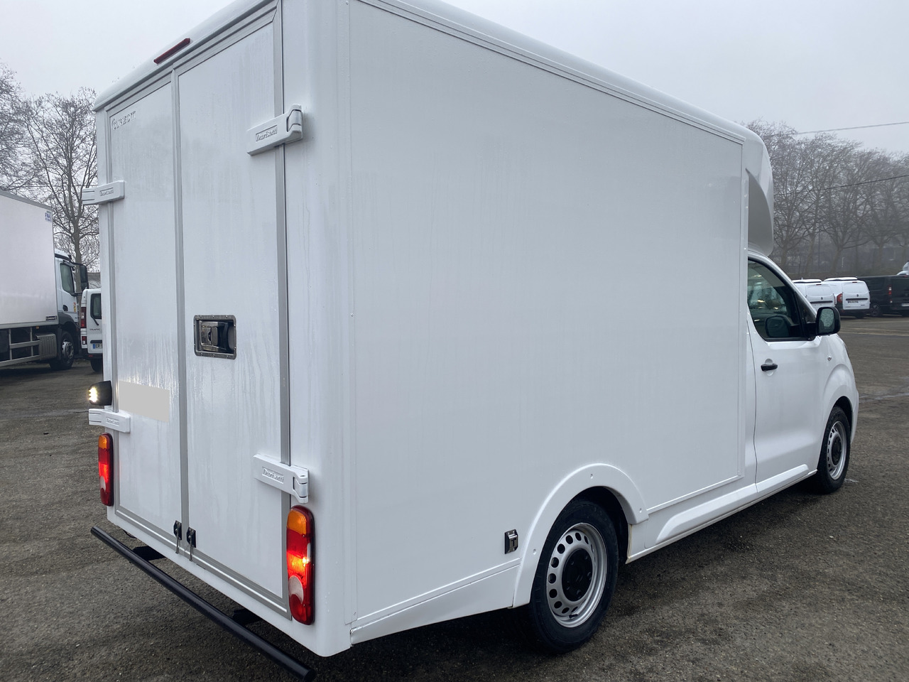 Citroen Jumpy - Цельнометаллический фургон, Электрический фургон: фото 4 Citroen Jumpy - Цельнометаллический фургон, Электрический фургон: фото 4