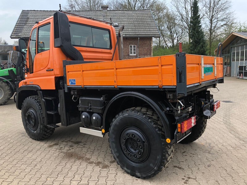 Mercedes-Benz Unimog U400 - Грузовик бортовой/ Платформа, Коммунальная/ Специальная техника: фото 2 Mercedes-Benz Unimog U400 - Грузовик бортовой/ Платформа, Коммунальная/ Специальная техника: фото 2
