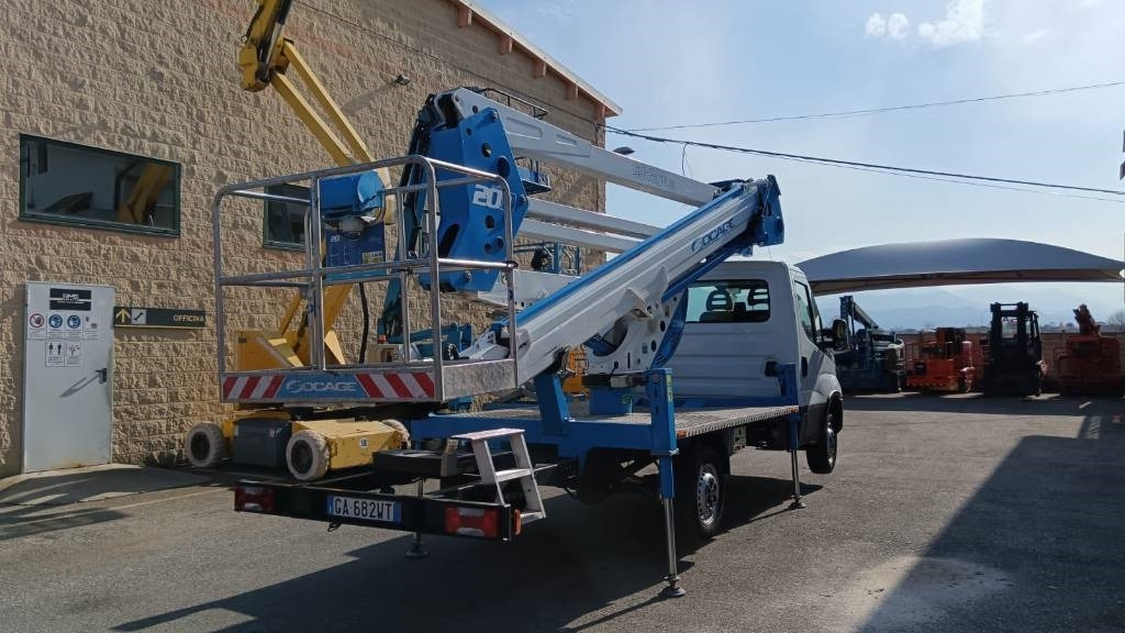 Socage 20d - Грузовик с подъемником: фото 5 Socage 20d - Грузовик с подъемником: фото 5