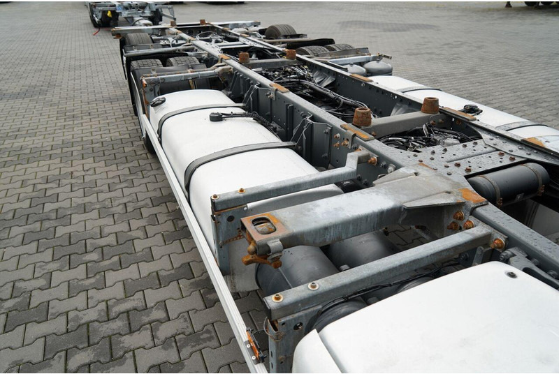 Грузовик-контейнеровоз/ Сменный кузов DAF XF 480 / BDF / 6X2 / SSC / I-PARK COOL / OŚ PODNOSZONA / PO KONT: фото 15