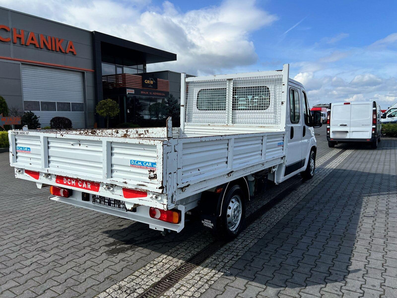 Fiat Ducato Brygadówka Doka 7-miejsc + Skrzynia - Малотоннажный бортовой грузовик, Грузопассажирский фургон: фото 4 Fiat Ducato Brygadówka Doka 7-miejsc + Skrzynia - Малотоннажный бортовой грузовик, Грузопассажирский фургон: фото 4