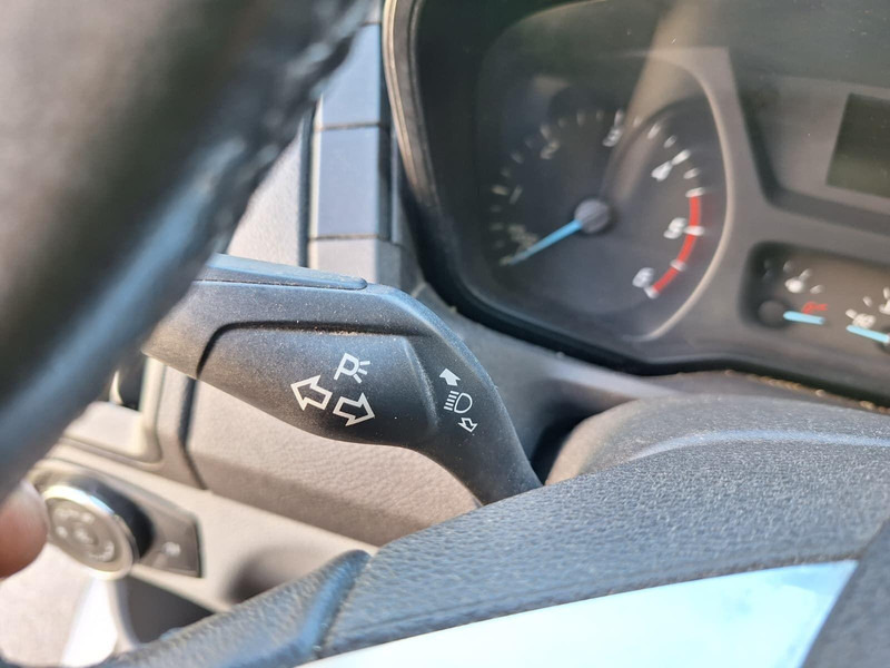 Тентованный фургон Ford Transit - Pritsche + Plane: фото 12 Тентованный фургон Ford Transit - Pritsche + Plane: фото 12