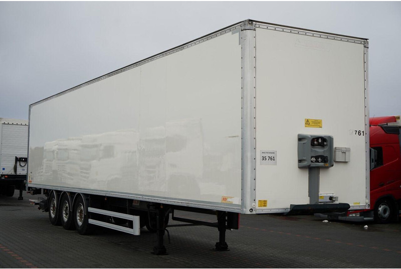 Fruehauf KONTENER / KOFFER / ROLETA / WINDA DOHALLNDIA / OŚ PODOSZONA / S - Полуприцеп-фургон: фото 1 Fruehauf KONTENER / KOFFER / ROLETA / WINDA DOHALLNDIA / OŚ PODOSZONA / S - Полуприцеп-фургон: фото 1