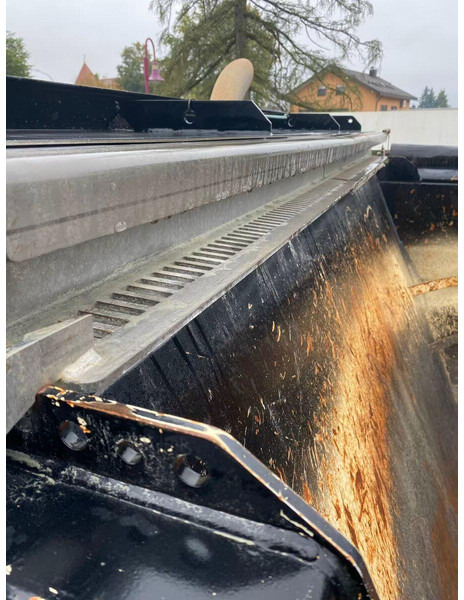 Самосвал Iveco AD 410 T51: фото 9