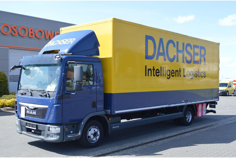 MAN TGL 12.250 CONTAINER+LIFT 1500 kg - Грузовик с закрытым кузовом: фото 1 MAN TGL 12.250 CONTAINER+LIFT 1500 kg - Грузовик с закрытым кузовом: фото 1