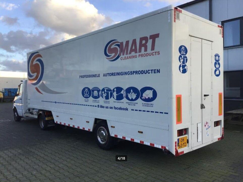 Mercedes-Benz 413 CDI BE Mini Trekker + Workshop Trailer - Малотоннажный седельный тягач: фото 3 Mercedes-Benz 413 CDI BE Mini Trekker + Workshop Trailer - Малотоннажный седельный тягач: фото 3