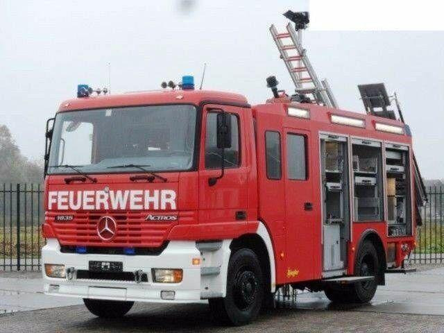 Mercedes-Benz ACTROS 1835 Feuerwehr 2080 L Fire Unit !! - Пожарная машина: фото 1 Mercedes-Benz ACTROS 1835 Feuerwehr 2080 L Fire Unit !! - Пожарная машина: фото 1