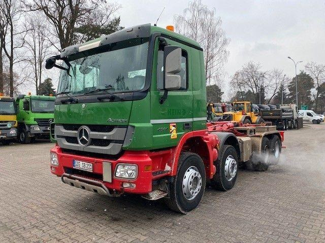 Mercedes-Benz ACTROS 4144 - Крюковой мультилифт: фото 5 Mercedes-Benz ACTROS 4144 - Крюковой мультилифт: фото 5