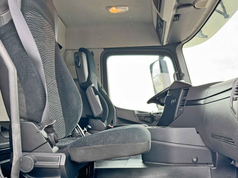 Самосвал Mercedes-Benz AROCS 4142* KIPPER / 8x4 * TOPZUSTAND: фото 8 Самосвал Mercedes-Benz AROCS 4142* KIPPER / 8x4 * TOPZUSTAND: фото 8