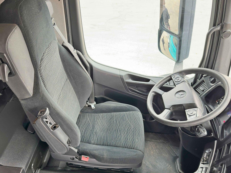 Самосвал Mercedes-Benz AROCS 4142* KIPPER / 8x4 * TOPZUSTAND: фото 9 Самосвал Mercedes-Benz AROCS 4142* KIPPER / 8x4 * TOPZUSTAND: фото 9