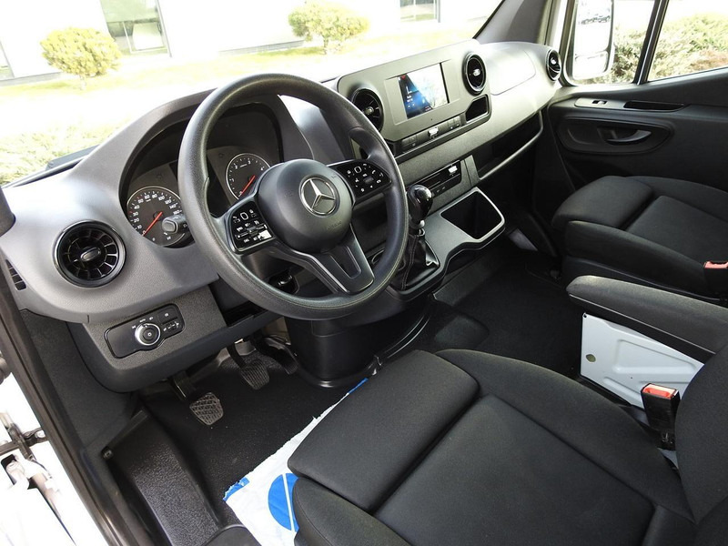 Mercedes-Benz SPRINTER 314 FURGON BRYGADÓWKA 6 MIEJSC TEMPOMAT KLIMATYZACJA - Микроавтобус, Пассажирский фургон: фото 2 Mercedes-Benz SPRINTER 314 FURGON BRYGADÓWKA 6 MIEJSC TEMPOMAT KLIMATYZACJA - Микроавтобус, Пассажирский фургон: фото 2