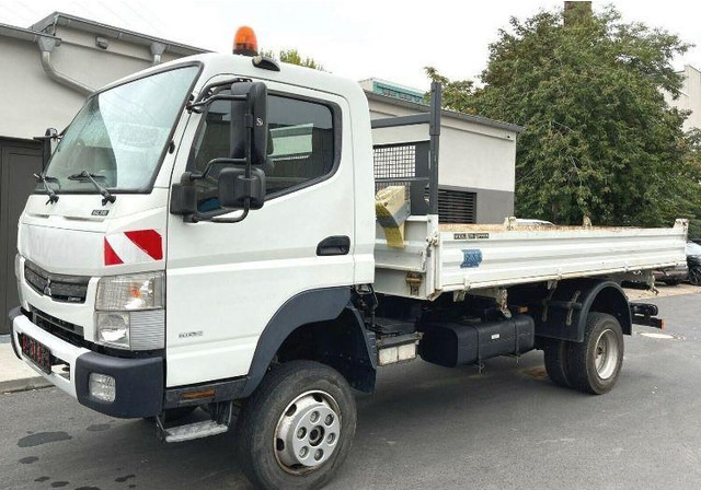 Mitsubishi Fuso 4x4 3 way tipper - Самосвал: фото 1 Mitsubishi Fuso 4x4 3 way tipper - Самосвал: фото 1