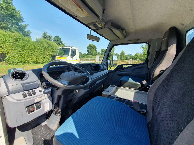 Mitsubishi Fuso Canter 7C15 - Flatbed truck + crane - Грузовик бортовой/ Платформа, Автоманипулятор: фото 5 Mitsubishi Fuso Canter 7C15 - Flatbed truck + crane - Грузовик бортовой/ Платформа, Автоманипулятор: фото 5