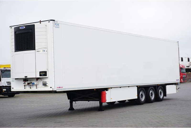 Schmitz Cargobull CHŁODNIA / CARRIER 1950 / MULTITEMPERATURA / OŚ PODNOSZONA - Полуприцеп-рефрижератор: фото 1 Schmitz Cargobull CHŁODNIA / CARRIER 1950 / MULTITEMPERATURA / OŚ PODNOSZONA - Полуприцеп-рефрижератор: фото 1