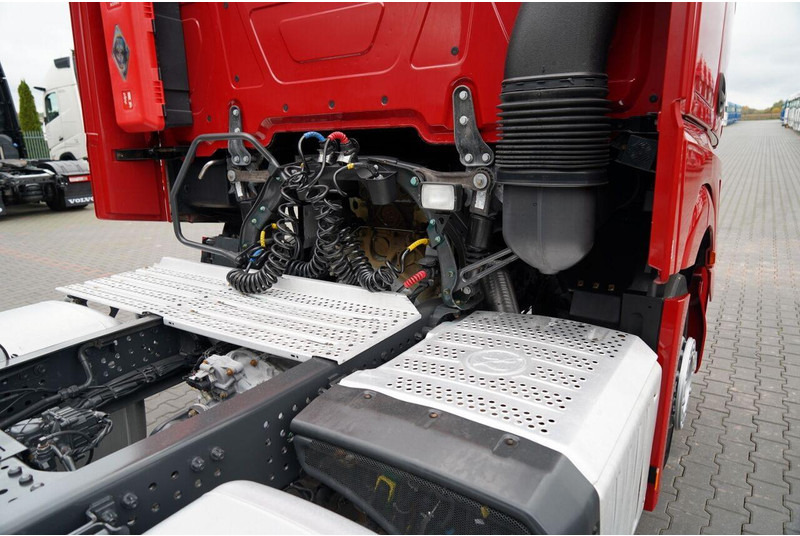 Тягач Mercedes-Benz ACTROS 1845: фото 20