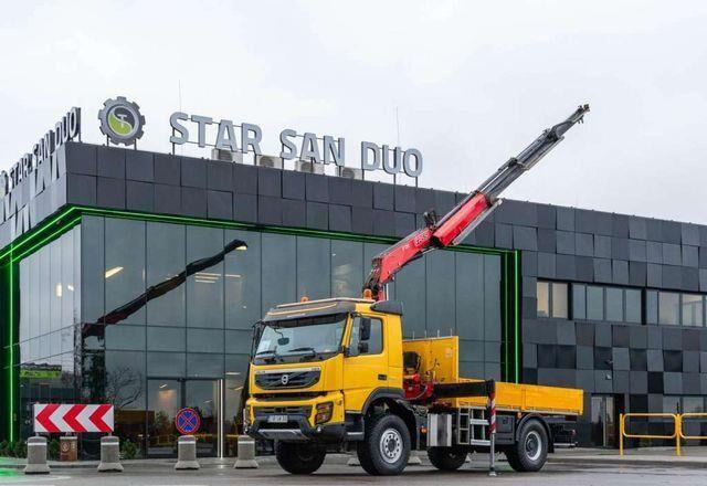 Volvo FMX330 4x4 FASSI F135A2.23 Crane Kran - Грузовик бортовой/ Платформа, Автоманипулятор: фото 1 Volvo FMX330 4x4 FASSI F135A2.23 Crane Kran - Грузовик бортовой/ Платформа, Автоманипулятор: фото 1