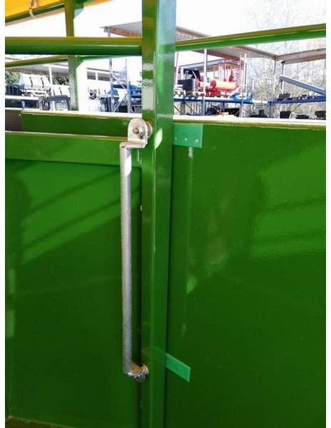 Western WF-6DTV Állatszállító félpótkocsi - Полуприцеп для перевозки животных: фото 3 Western WF-6DTV Állatszállító félpótkocsi - Полуприцеп для перевозки животных: фото 3