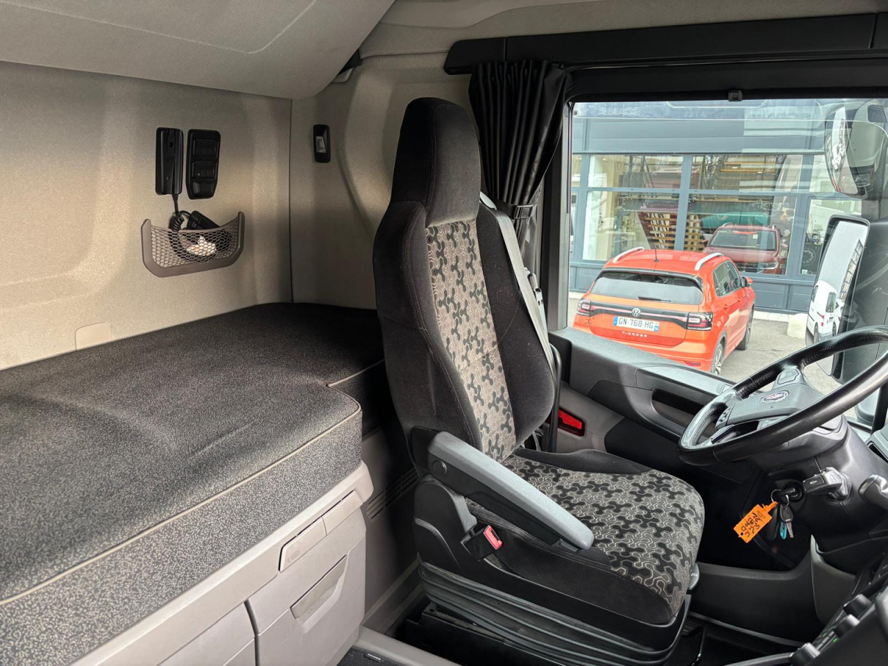 SCANIA R 500 A4x2NA - Тягач: фото 2 SCANIA R 500 A4x2NA - Тягач: фото 2