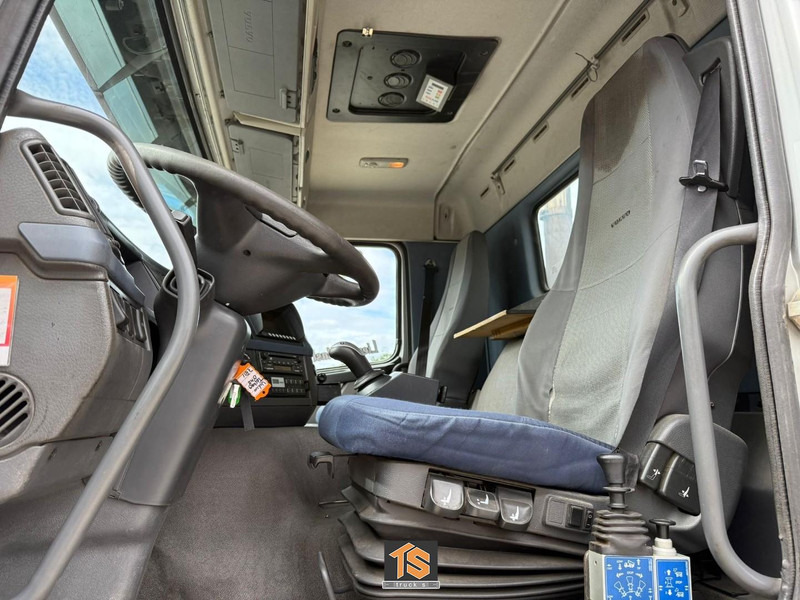 Terberg FM2000-T 8X8 - EURO 5 - AUTOMATIC - KIPPER/TIPPER - NL TRUCK - ISOLATED HARDOX - TOP! - Самосвал: фото 4 Terberg FM2000-T 8X8 - EURO 5 - AUTOMATIC - KIPPER/TIPPER - NL TRUCK - ISOLATED HARDOX - TOP! - Самосвал: фото 4