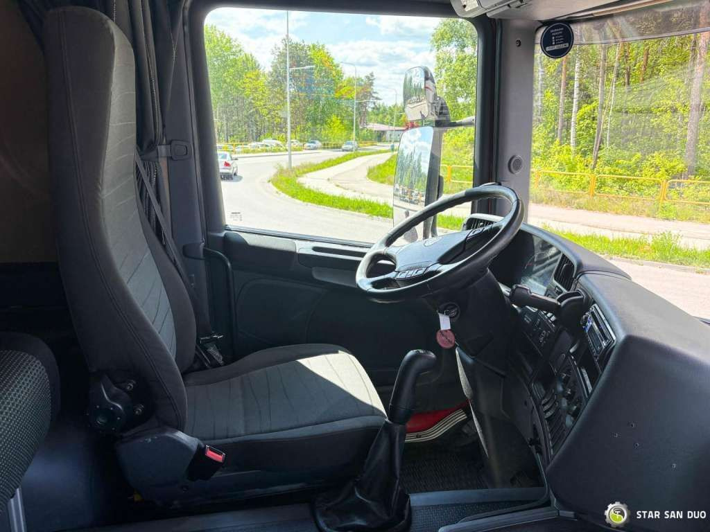 Scania D 320 FIRE BRIGADE Tank 12,000 Litres - Грузовик: фото 3 Scania D 320 FIRE BRIGADE Tank 12,000 Litres - Грузовик: фото 3