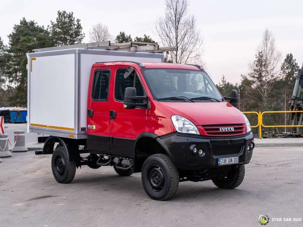 Iveco DAILY 4X4 OFFROAD CAMPER BOX DOKA Iveco DAILY 4X4 OFFROAD CAMPER BOX DOKA - Грузовик-шасси: фото 3 Iveco DAILY 4X4 OFFROAD CAMPER BOX DOKA Iveco DAILY 4X4 OFFROAD CAMPER BOX DOKA - Грузовик-шасси: фото 3