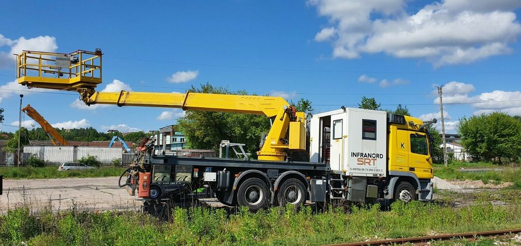 Mercedes-Benz 3344 SRT SCHÖRLING Road Rail Railway Zweiweg . - Грузовик с подъемником: фото 1 Mercedes-Benz 3344 SRT SCHÖRLING Road Rail Railway Zweiweg . - Грузовик с подъемником: фото 1
