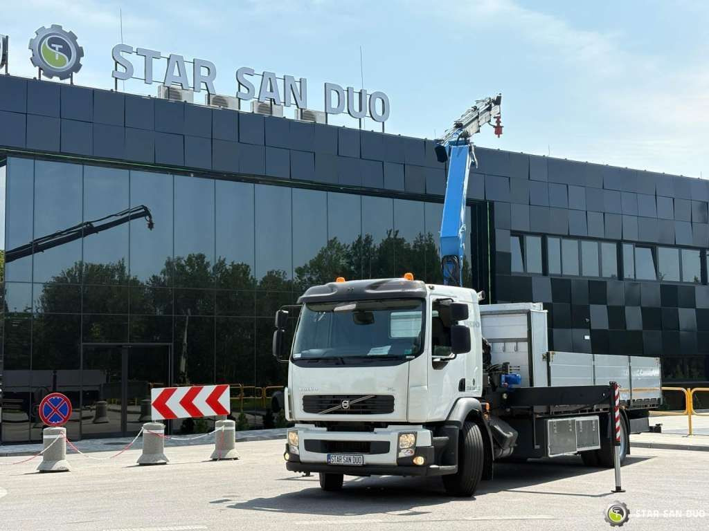 Volvo FE 240 4x2 HMF 1560 K3 HDS Rotator Crane Kran - Автоманипулятор: фото 3 Volvo FE 240 4x2 HMF 1560 K3 HDS Rotator Crane Kran - Автоманипулятор: фото 3