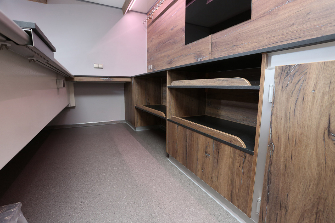 Verkaufsanhänger BORCO HÖHNS - Торговый прицеп: фото 2 Verkaufsanhänger BORCO HÖHNS - Торговый прицеп: фото 2