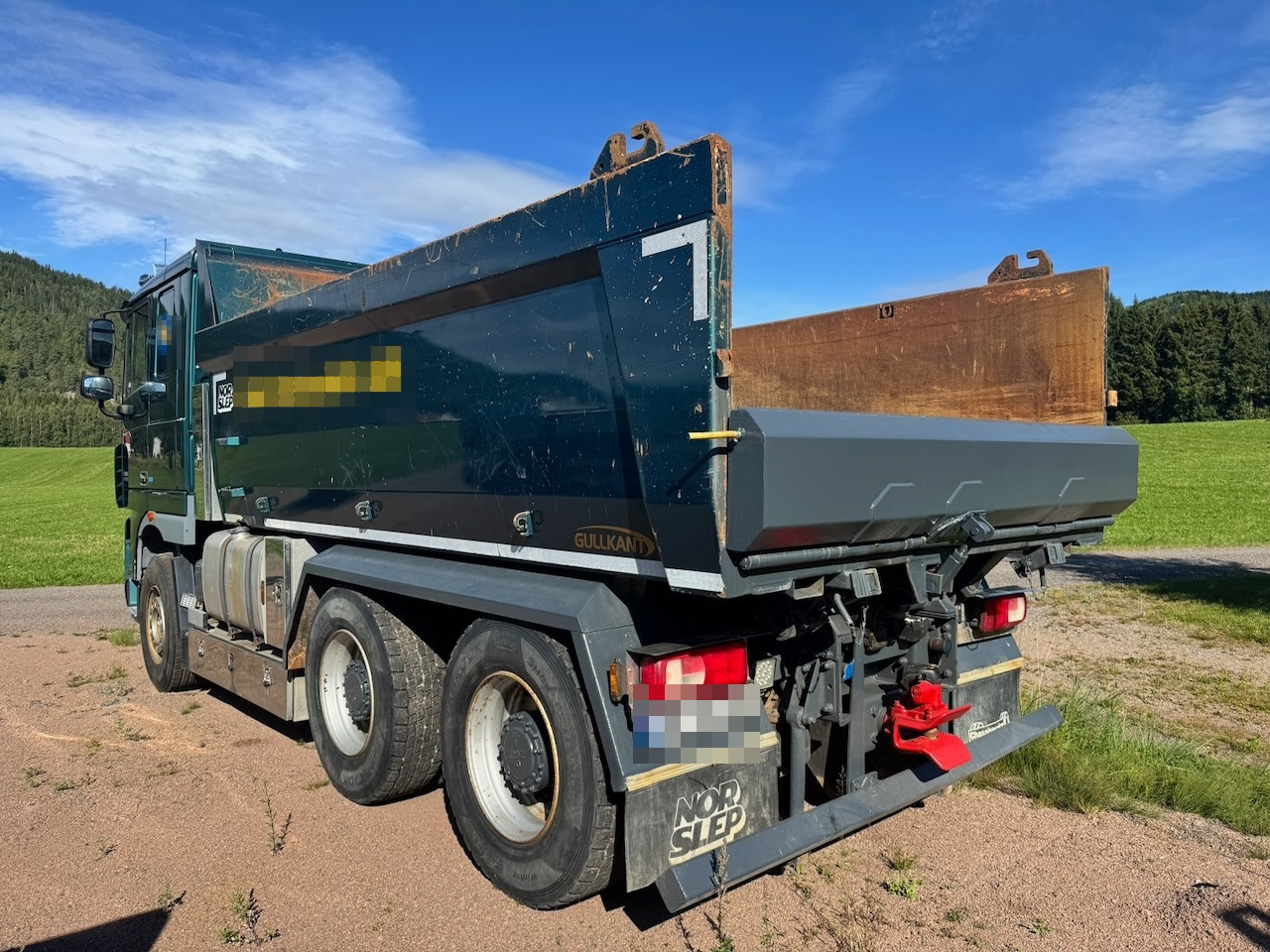 DAF XF 105.460 - Самосвал: фото 4 DAF XF 105.460 - Самосвал: фото 4